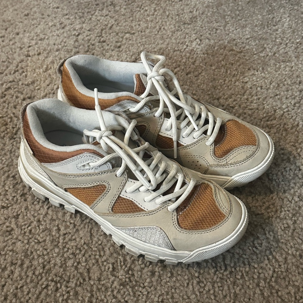 Unisex Vans Beige and Brown